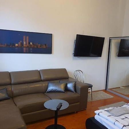 Monar City Center Apartment Free Parking Kosice Luaran gambar